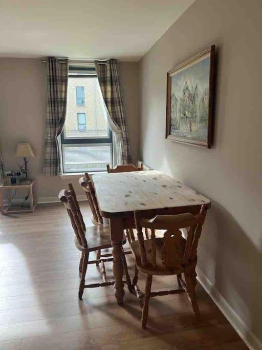 Modern Edinburgh Apartment 2 Bedrooms & Two Bathrooms Ngoại thất bức ảnh